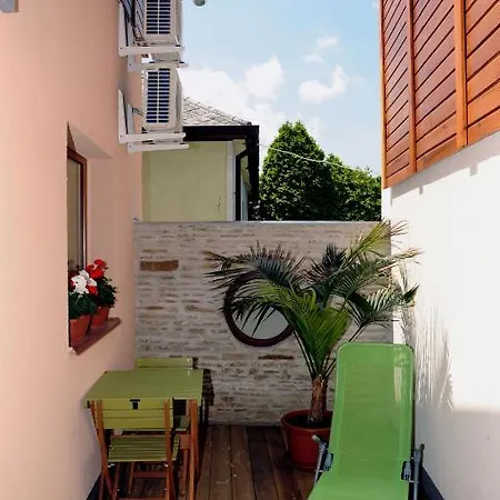 Arany Szolo Wellness Apartmanhaz Apartment