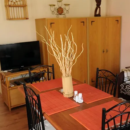 Arany Szolo Wellness Apartmanhaz Lägenhet