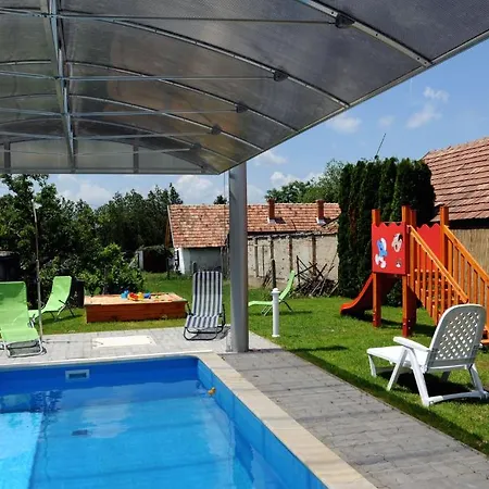 Arany Szolo Wellness Apartmanhaz Apartment *