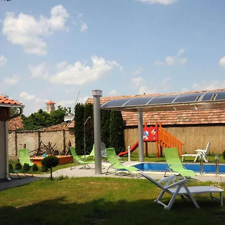 Arany Szolo Wellness Apartmanhaz Lägenhet *