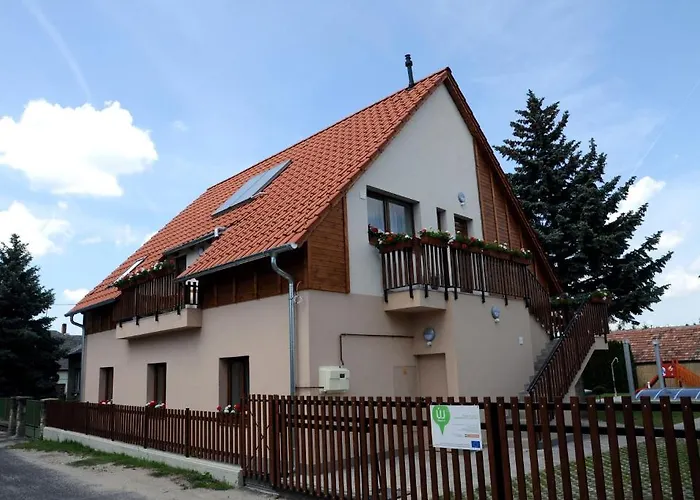 Arany Szolo Wellness Apartmanhaz Apartment Heviz